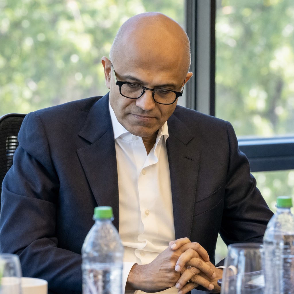 Foto till artikeln: Försvarsställning i stället för ledarskap: Microsofts AI-satsning möter hårdnande motvind