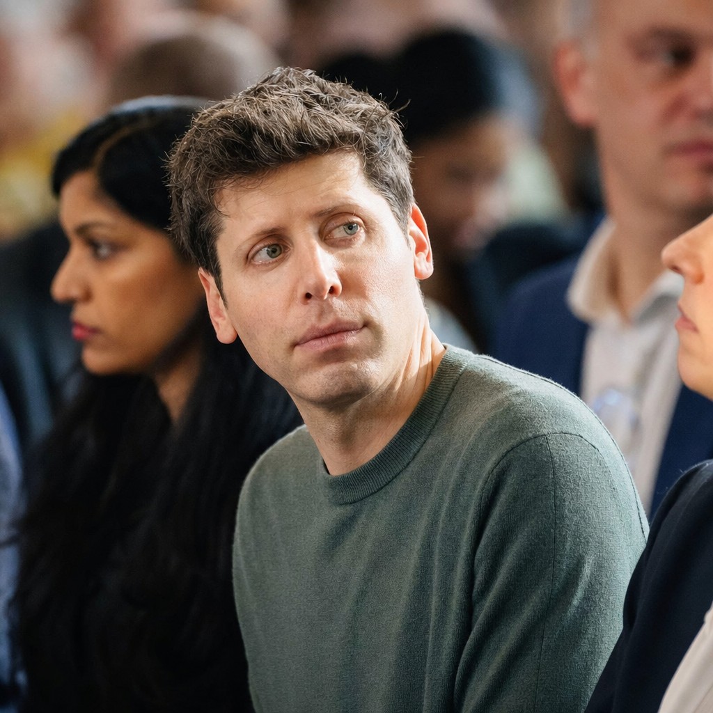 Foto till artikeln: Varför lägger Amazon ned filmen om Sam Altmans mest pinsamma vecka? Svaret kostar 50 miljarder dollar